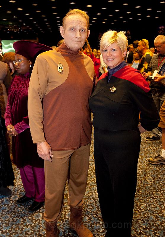 _MG_6378.jpg - Carla and a DS9 Security officer